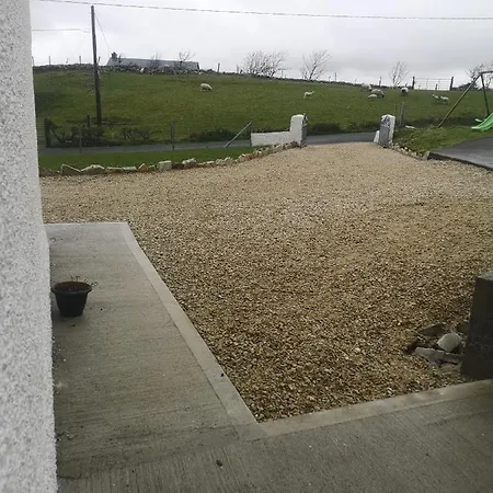 Cosy 2 Bedroom * Laconnell