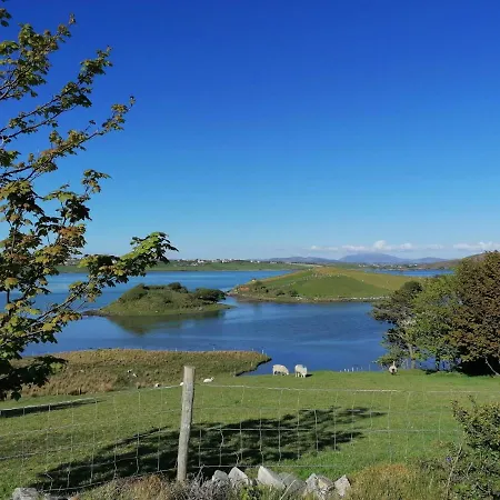 Cosy 2 Bedroom Laconnell