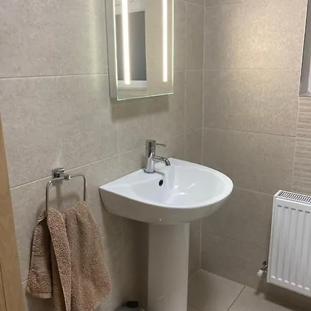 بيت للعطل Cosy 2 Bedroom Laconnell