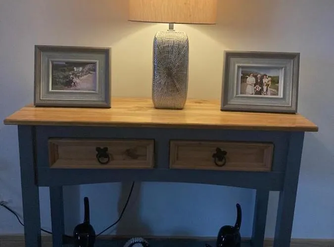 Cosy 2 Bedroom Laconnell