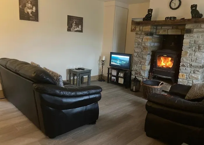 Cosy 2 Bedroom 度假居 Laconnell